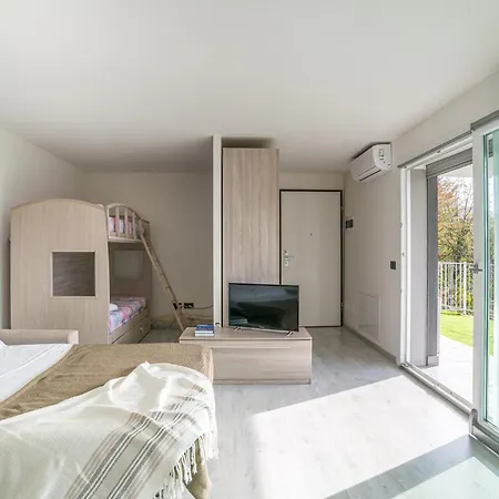 شقة Guesthost - Mandello Studio Apt With View & Parking