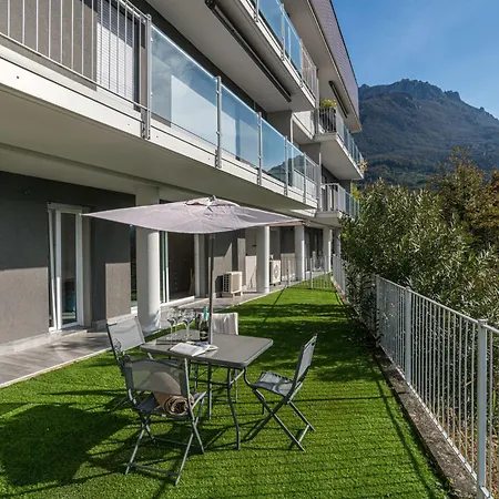 Guesthost - Mandello Studio Apt With View & Parking شقة